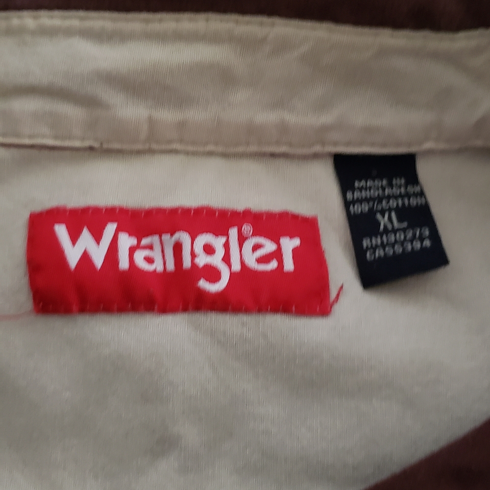 Wrangler Men's Maroon Button-Up Jacket - Picture 3 of 5